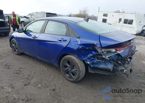 2021 Hyundai Elantra Sel z USA, uszkodzony, nr VIN 5NPLM4AG8MH003774
